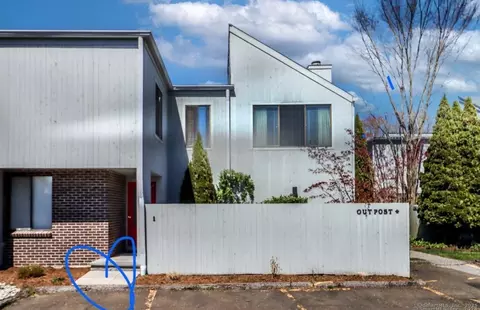 1 Outpost Ln #1, Ridgefield, CT 06877