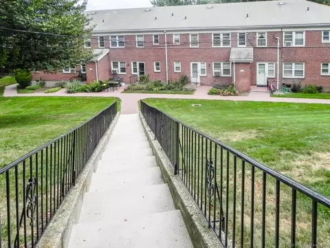 264 Glenbrook Rd #45B, Stamford, CT 06906