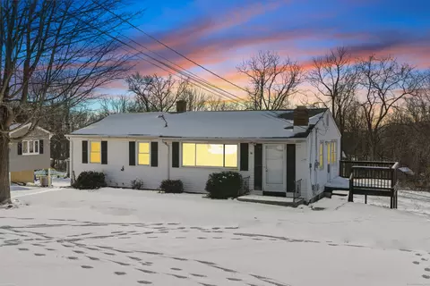 10 Terry Dr, Danbury, CT 06811