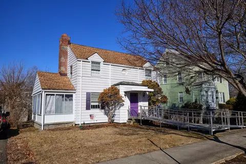 280 Mckinley Ave, Bridgeport, CT 06604