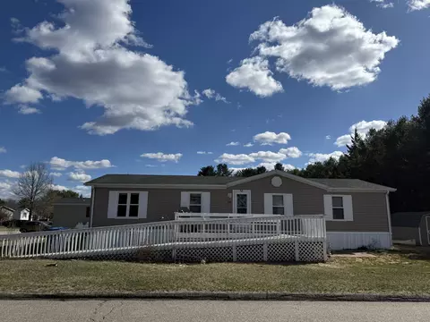 56 Circle Dr, Windham, CT 06256
