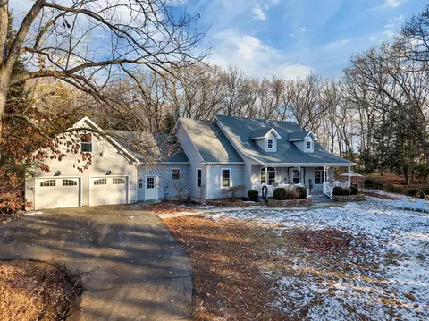 34 Versailles Rd, Lisbon, CT 06351