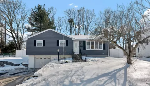26 Sigourney St, Bristol, CT 06010