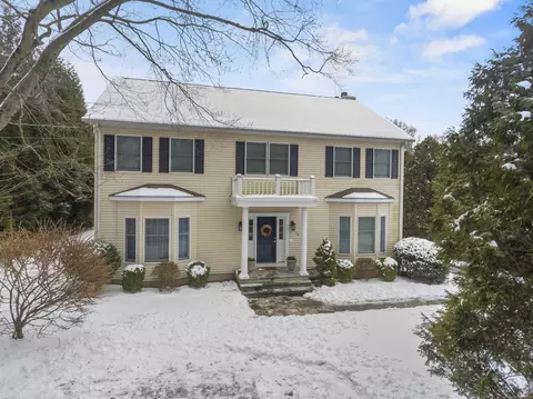158 Cedar Heights Rd, Stamford, CT 06905