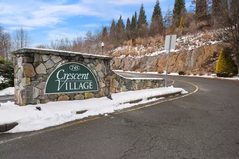 93 Kyles Way #93, Shelton, CT 06484