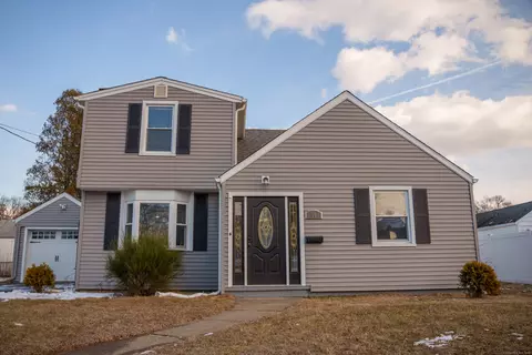 36 Belvidere Dr, Stratford, CT 06614