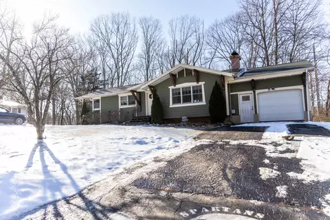 125 High Hill Rd, Meriden, CT 06450