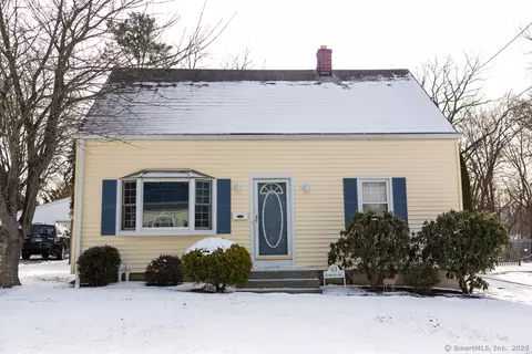 113 Kenwood Ave, Stratford, CT 06614