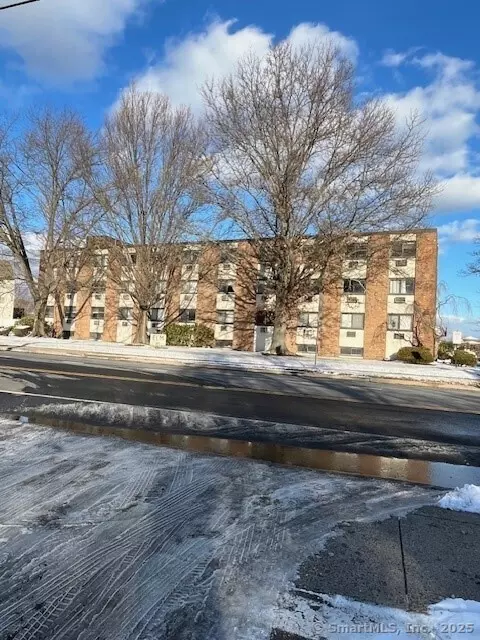 1168 Main St #B6, Stratford, CT 06615