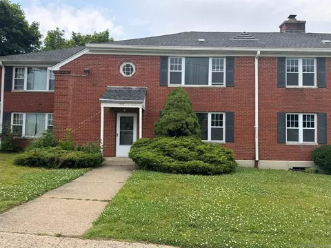 516 Lexington Ave #104, Bridgeport, CT 06604