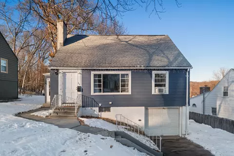 60 Deerfield Ave, Waterbury, CT 06708