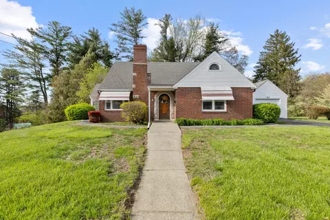 12 Ann St, Griswold, CT 06351