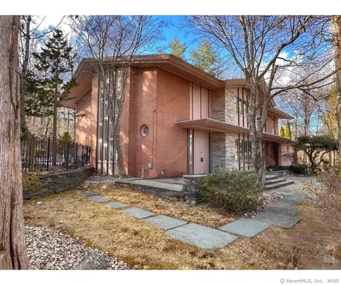 70 High Ridge Rd, West Hartford, CT 06117