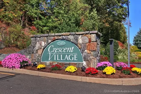 101 Kyles Way #101, Shelton, CT 06484