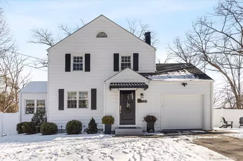137 Knox Rd, Stamford, CT 06907