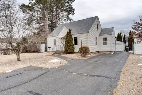 74 Millbrook Dr, East Hartford, CT 06118