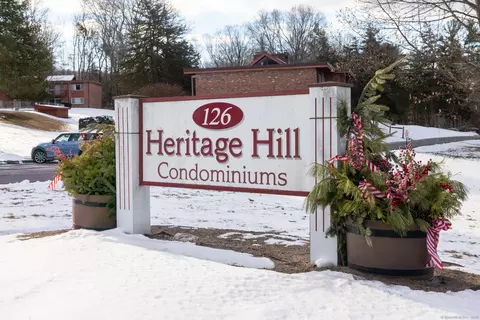 126 Sherman Hill Rd #A6, Woodbury, CT 06798