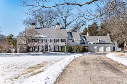 181 Mountain Spring Rd, Farmington, CT 06032