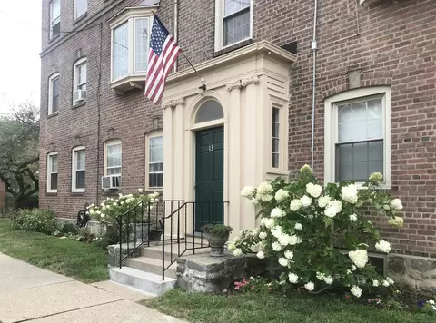 13 Nash Ln #1, Bridgeport, CT 06605