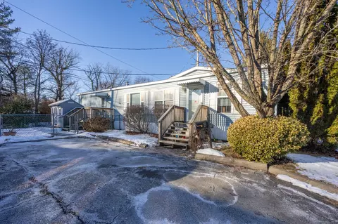 4 4th Ave, Shelton, CT 06484