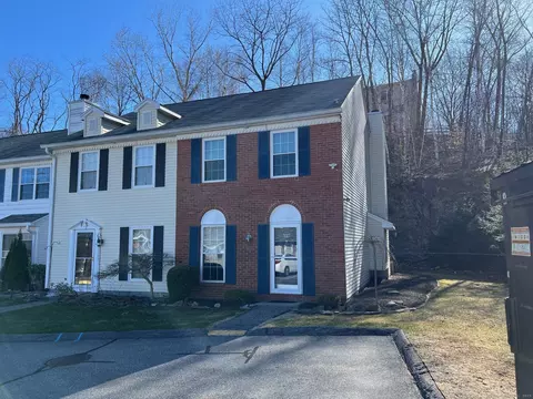 117 Tamarack Ct #117, Torrington, CT 06790