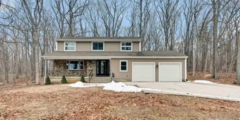177 Goose Ln, Tolland, CT 06084