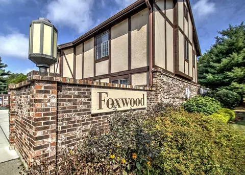 402 Swanson Cres #402, Milford, CT 06461