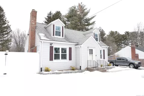 897 Avery St, South Windsor, CT 06074
