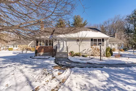 141 Oldefield Farms Rd #141, Enfield, CT 06082