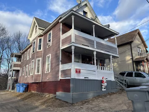 26-28 Lincoln Pl, Bristol, CT 06010