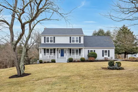 19 Country Farm Ln, New Milford, CT 06776