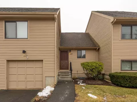 290 Treadwell St #1203, Hamden, CT 06517