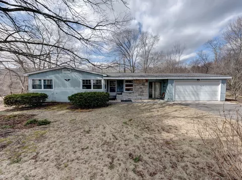 56 Lakeview Rd, Winchester, CT 06098