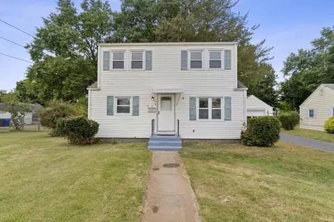 19 Martin Cir, East Hartford, CT 06118