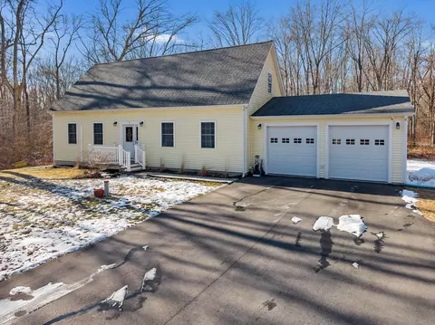 146 Wightman Ave, Norwich, CT 06360