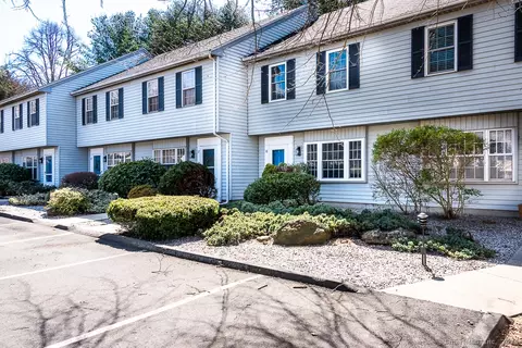 16 Brantwood Dr #16, Madison, CT 06443