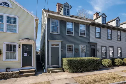 36 Main St, Stonington, CT 06378