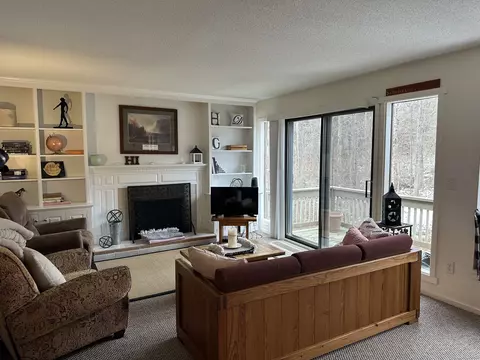 428 Heritage Vlg #C, Southbury, CT 06488