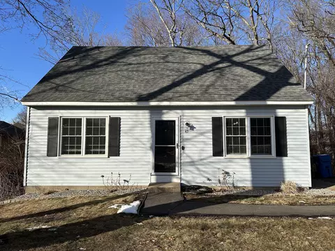 45 Henry St, Manchester, CT 06042