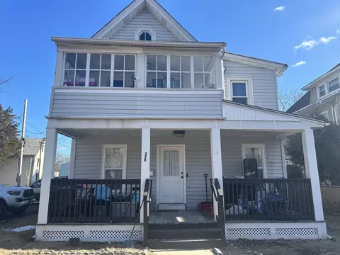 258 Wakelee Ave, Ansonia, CT 06401
