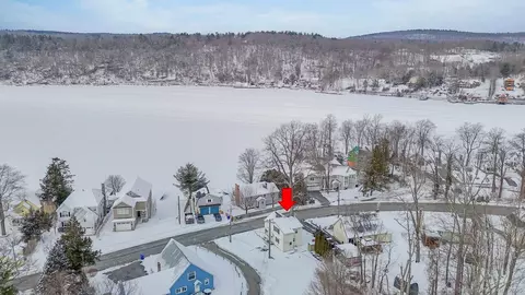 325 E Wakefield Blvd, Winchester, CT 06098