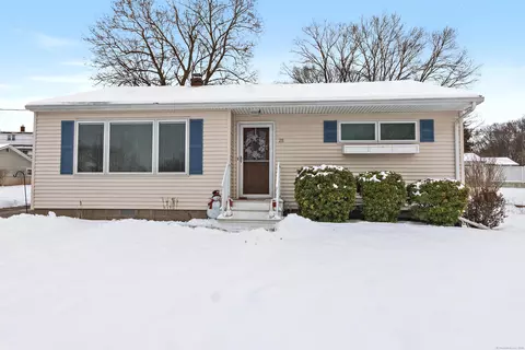 28 Frank St, Norwich, CT 06380