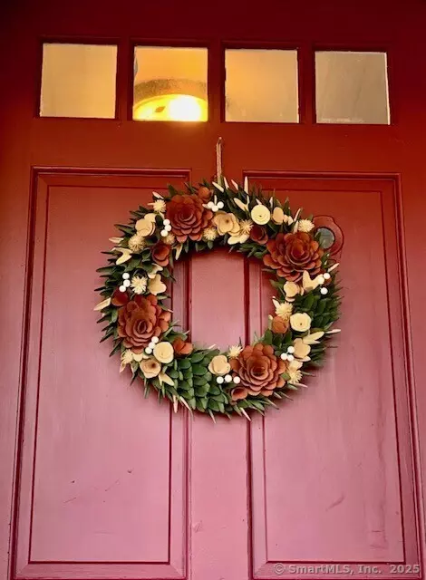 23 Hanover Rd, Newtown, CT 06470