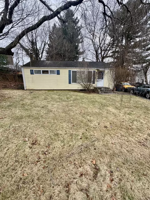 190 Spencer Dr, Middletown, CT 06457
