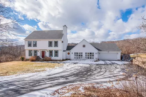 81 Notting Hill Gate Gate, Torrington, CT 06790
