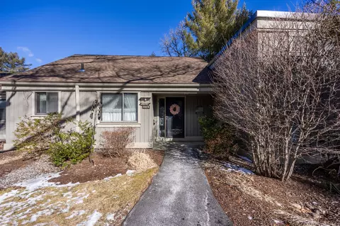 650 Heritage Vlg #B, Southbury, CT 06488