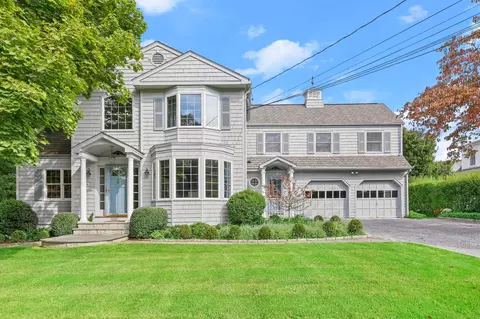 6 Echo Dr, Darien, CT 06820