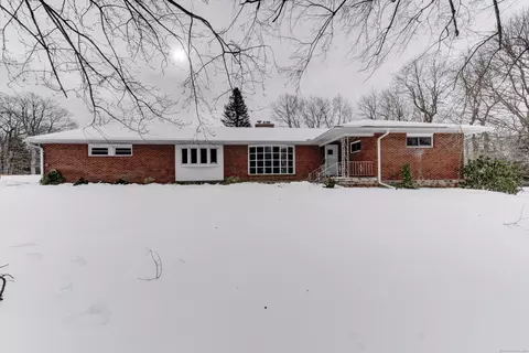 92 Indian Trl, Bristol, CT 06010