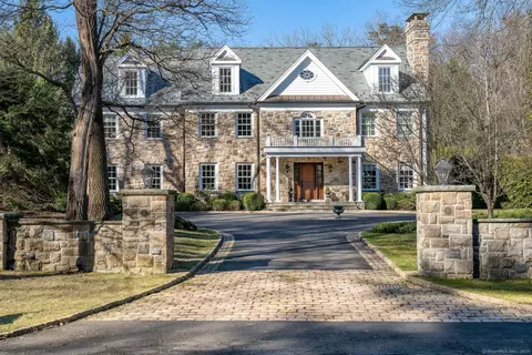 36 Edgewood Dr, Greenwich, CT 06831