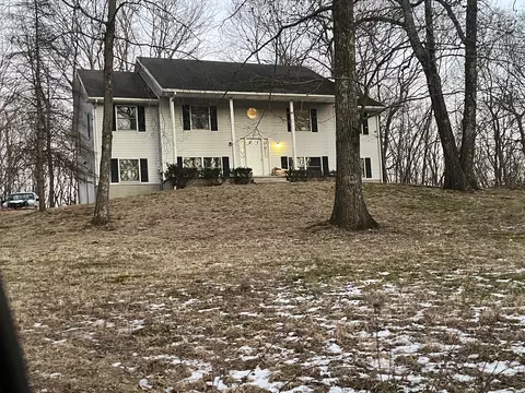 30 Gilbert Rd, Watertown, CT 06795